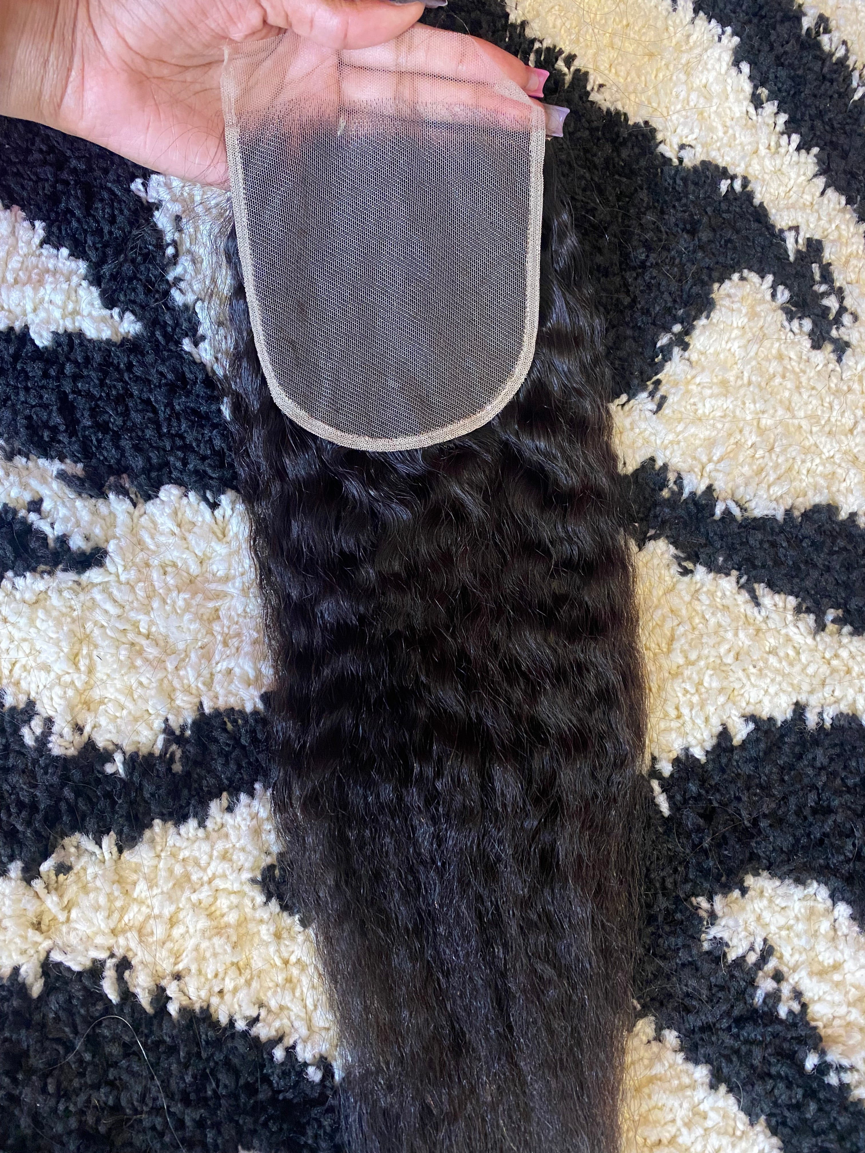 Kinky Straight Closure